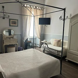 Πανσιόν Ale & Niki's, Ρώμη