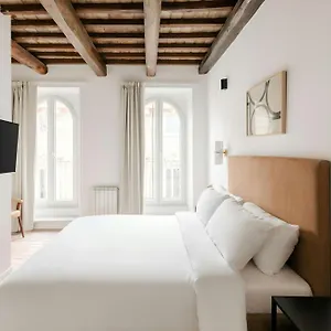 Sonder By Marriott Bonvoy Piazza Venezia Apart-hotel