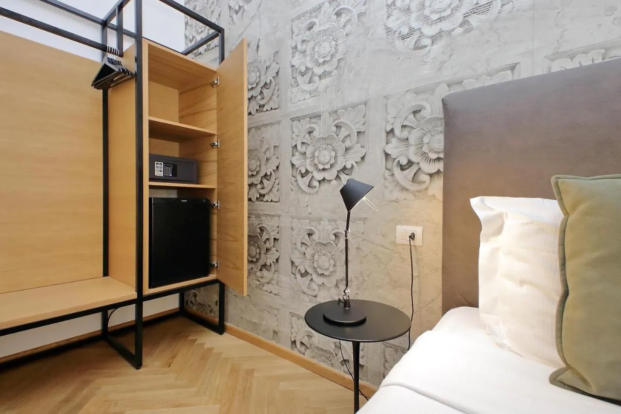 Youroom Abruzzi Рим